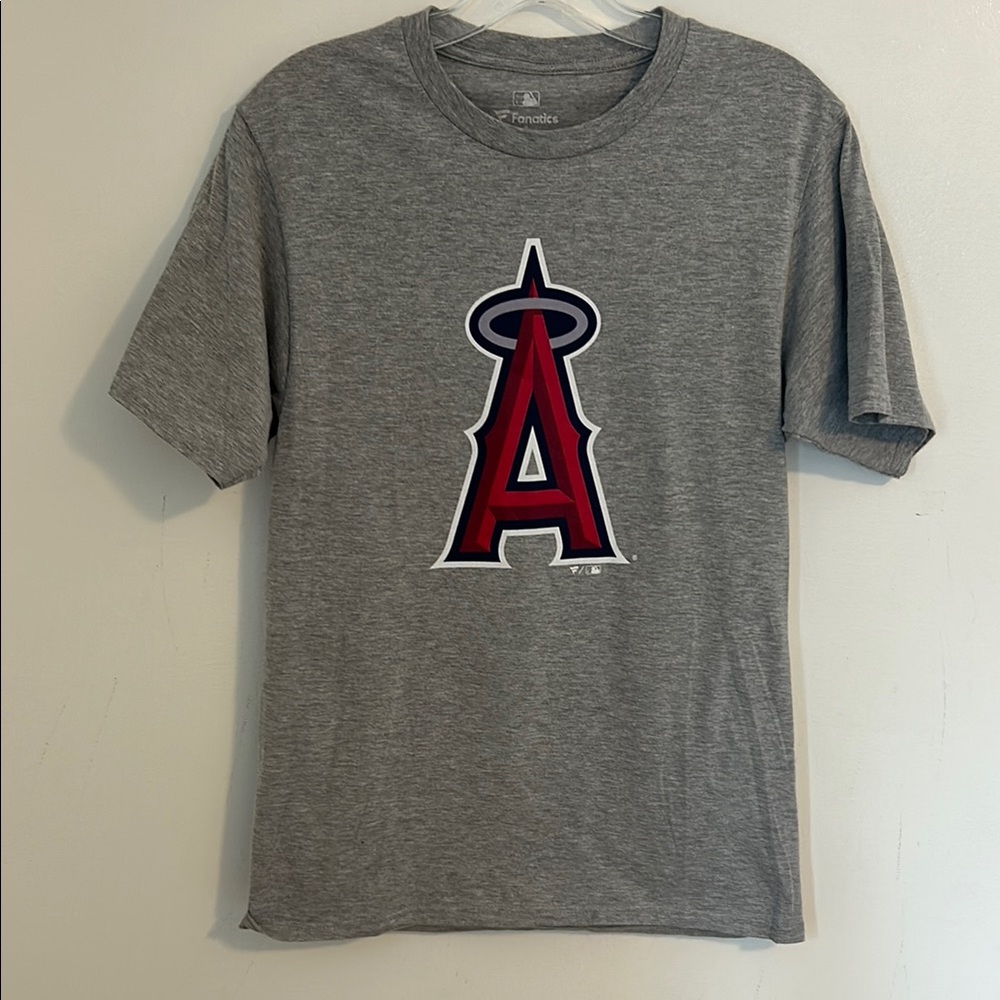 Los Angeles Angels Fanatics #30 Retired Jersey Duncan Gray T-Shirt Size Small